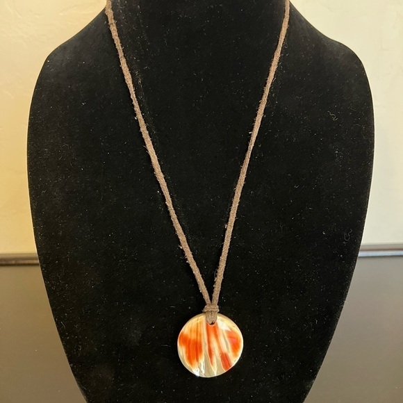 Polished Shell handmade Reversible doublesided necklace on a soft leather cord - Picture 6 of 7